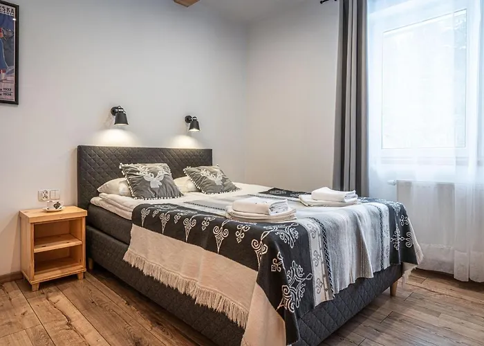 홈스테이 Mountain Centrum 자코파네