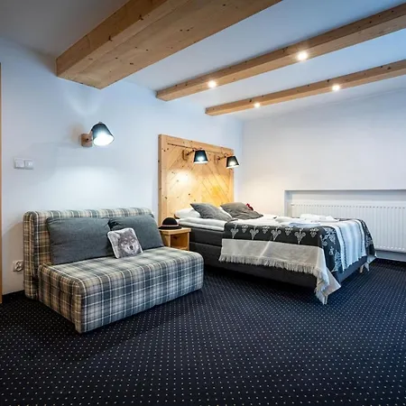 Mountain Centrum ホームステイ ザコパネ