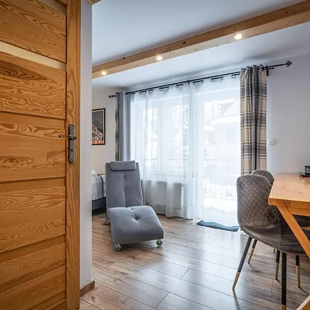 Mountain Centrum Homestay szállás *