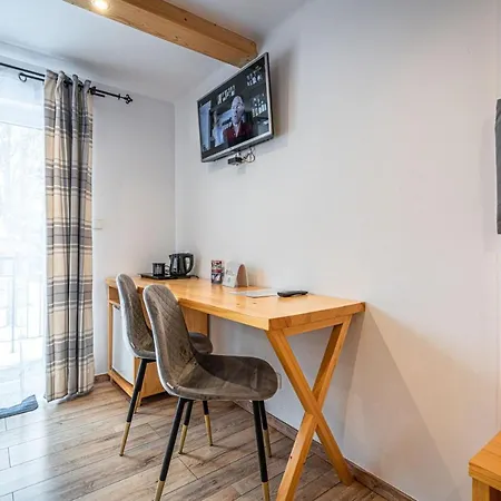 Mountain Centrum Homestay szállás *